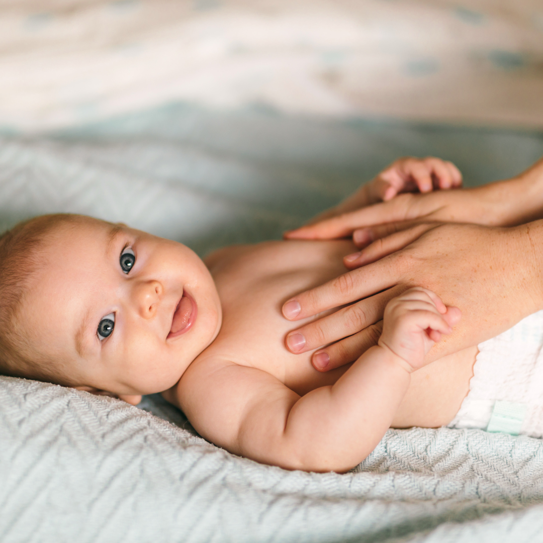 Happy Baby am Wickeltisch Happy Baby am Wickeltisch